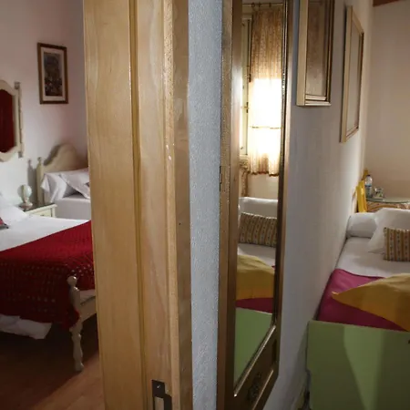 Alvares Cabral Hotel Oporto